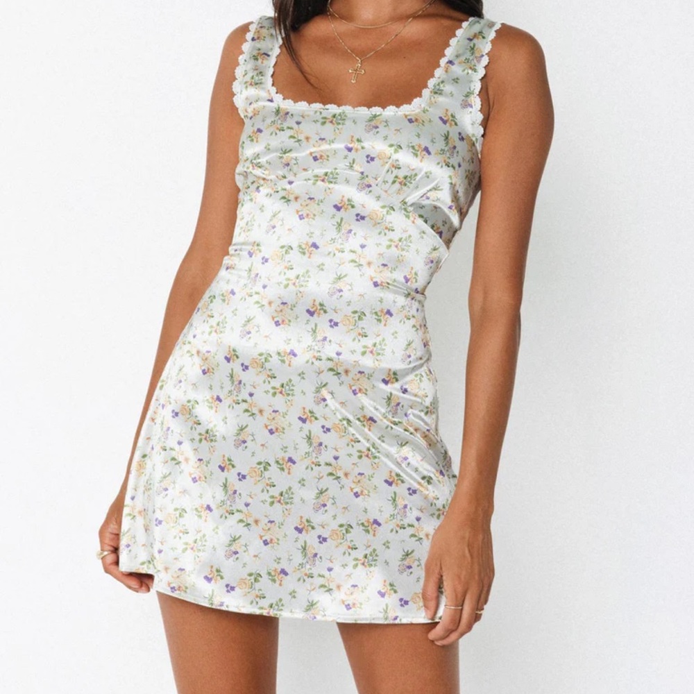 Size 8 BERLIN SATIN MINI DRESS WHITE